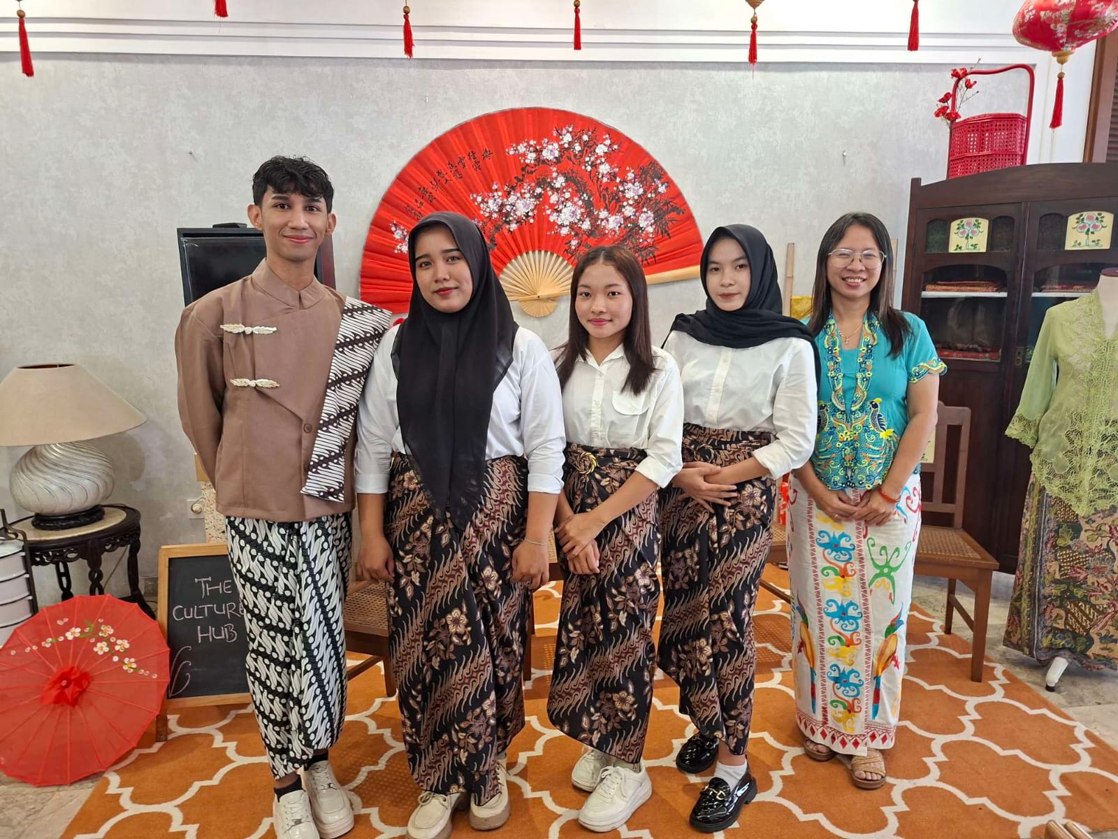 Dari Dapur ke Budaya, Restaurant Ramatama Luncurkan The Culture Hub Bersama Bobabotakbatik