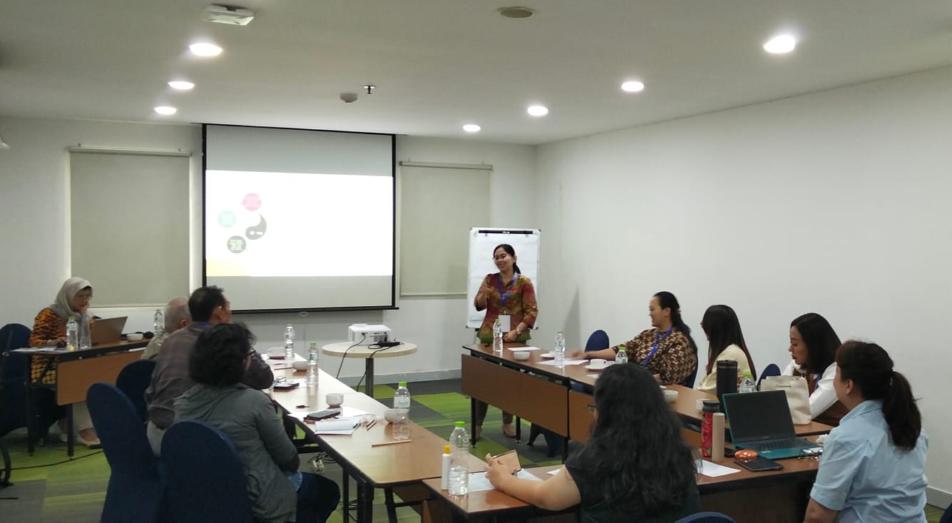 dr Rini Yudhi Pratiwi : Dokter Dibekali Akupresur Mandiri Untuk Pendamping Terapi Medis